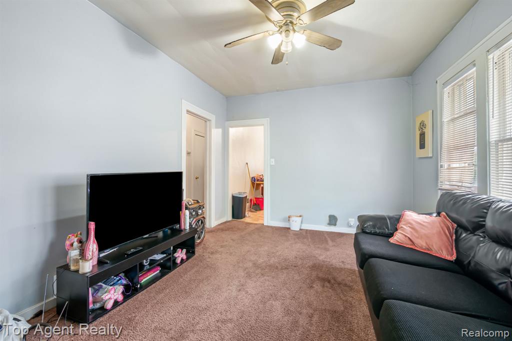 3958 Buckingham Avenue, Detroit, MI 48224 — Photo 10