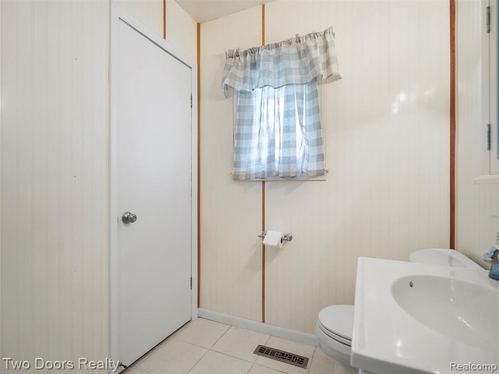 7137 Blankenship Circle, Davison, MI 48423 — Photo 28