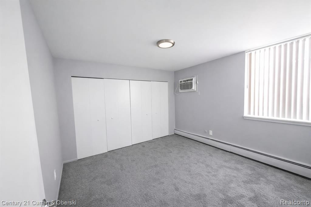 6035 SOUTHFIELD Road, Detroit, MI 48228 — Photo 9