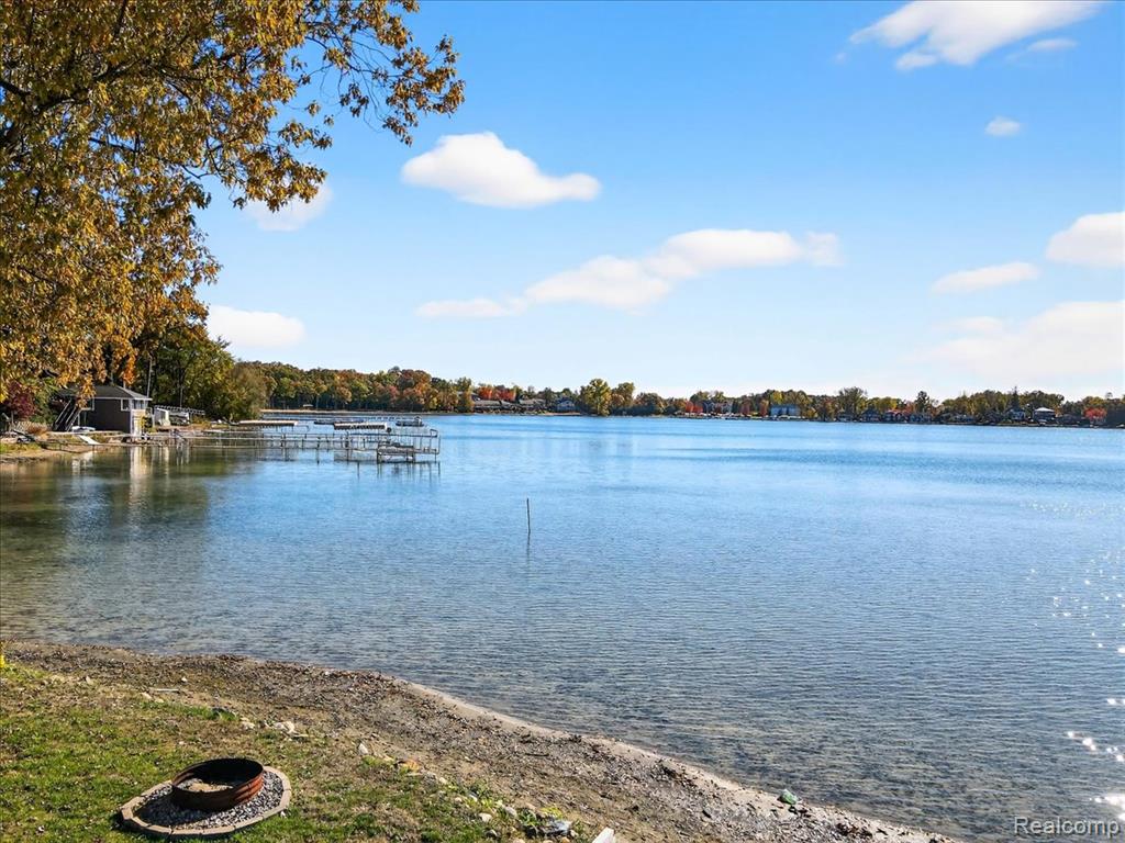 4227 Lanette Drive, Waterford, MI 48328 — Photo 48