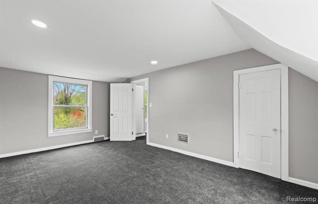 8897 Hartwell Street, Detroit, MI 48228 — Photo 6