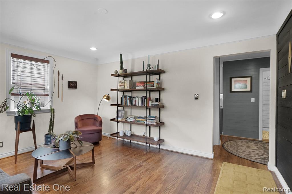 705 N Dorchester Avenue, Royal Oak, MI 48067 — Photo 4