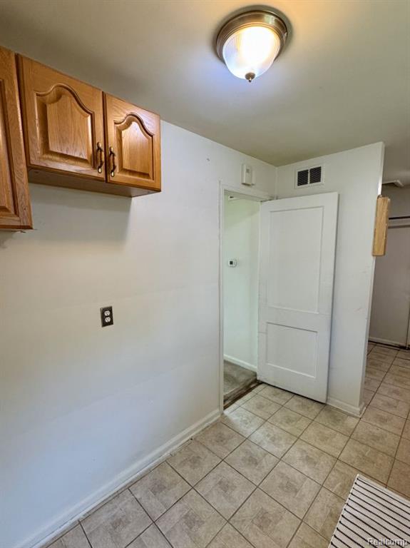612 Cressfield Lane, Ann Arbor, MI 48103 — Photo 12