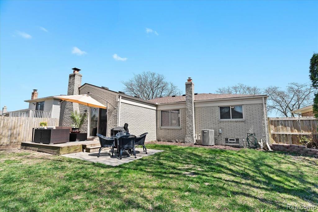 46433 Plum Grove Drive, Macomb, MI 48044 — Photo 28