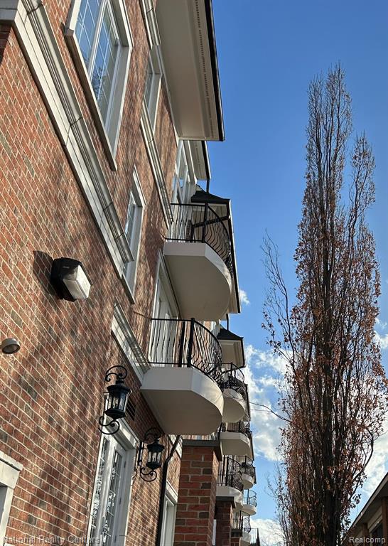 730 PENNIMAN Avenue, 207, Plymouth, MI 48170 — Photo 26