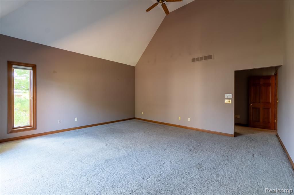 62 Chateaux Du Lac Drive, 14, Fenton, MI 48430 — Photo 23