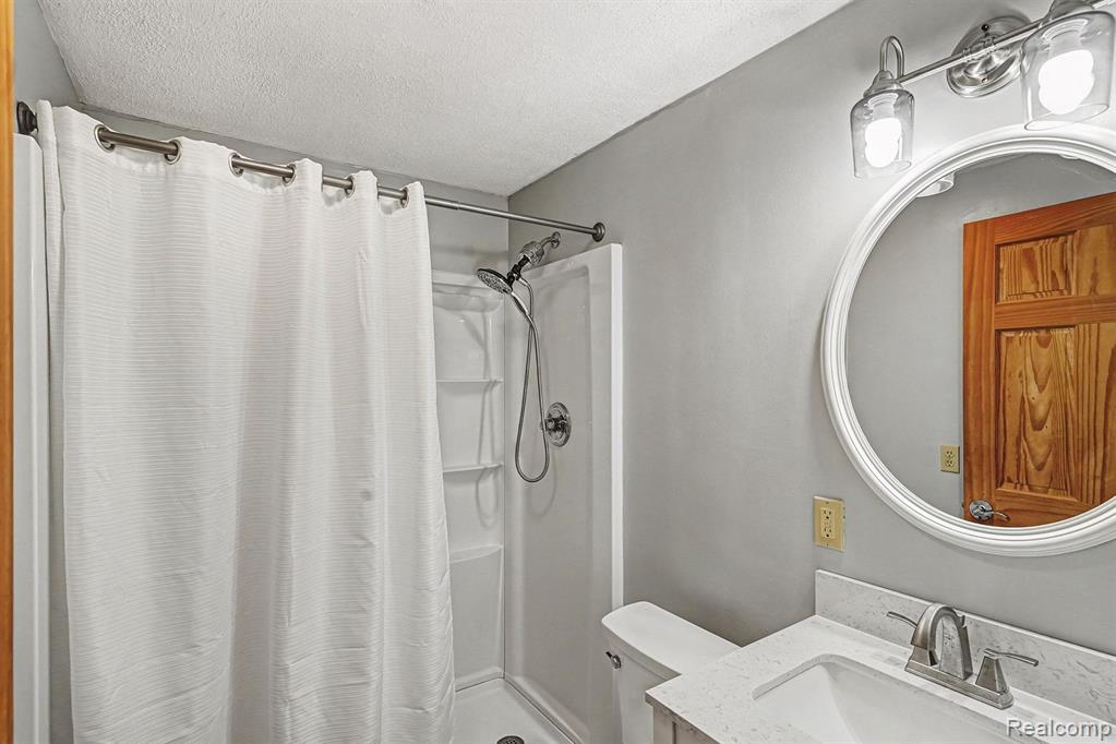 6252 State Road, Bancroft, MI 48414 — Photo 13