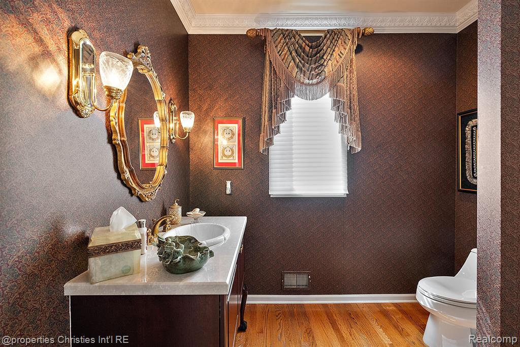 6811 BLAKEWOOD, West Bloomfield, MI — Photo 31