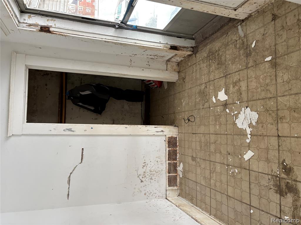 5042 Dailey Street, Detroit, MI 48204 — Photo 2