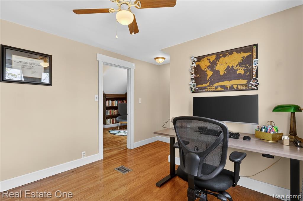 444 Diamond Avenue NE, Grand Rapids, MI 49503 — Photo 32
