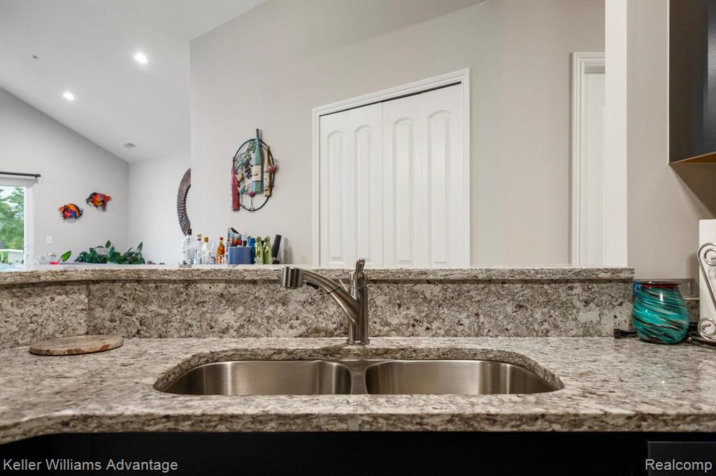 45726 ARAGON Lane, 81, Canton, MI 48187 — Photo 13