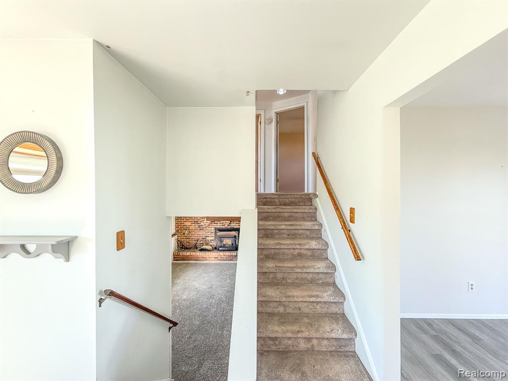5171 OAKVIEW Drive, Swartz Creek, MI 48473 — Photo 17
