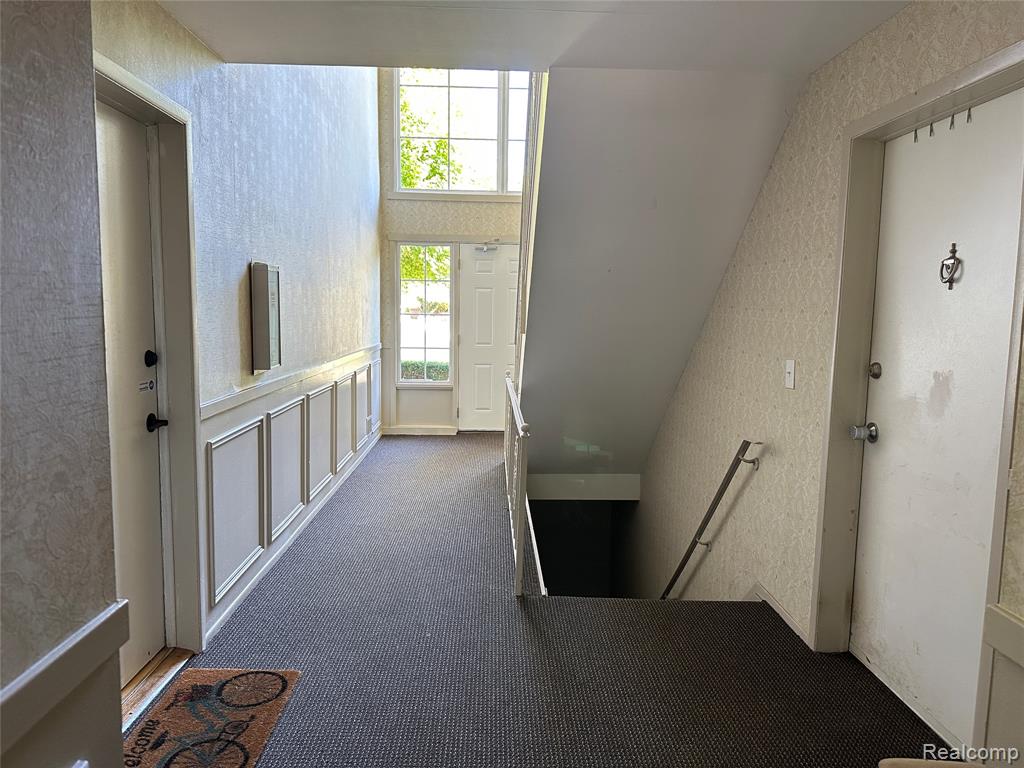 755 E Fox Hills Drive, Bloomfield Hills, MI 48304 — Photo 4