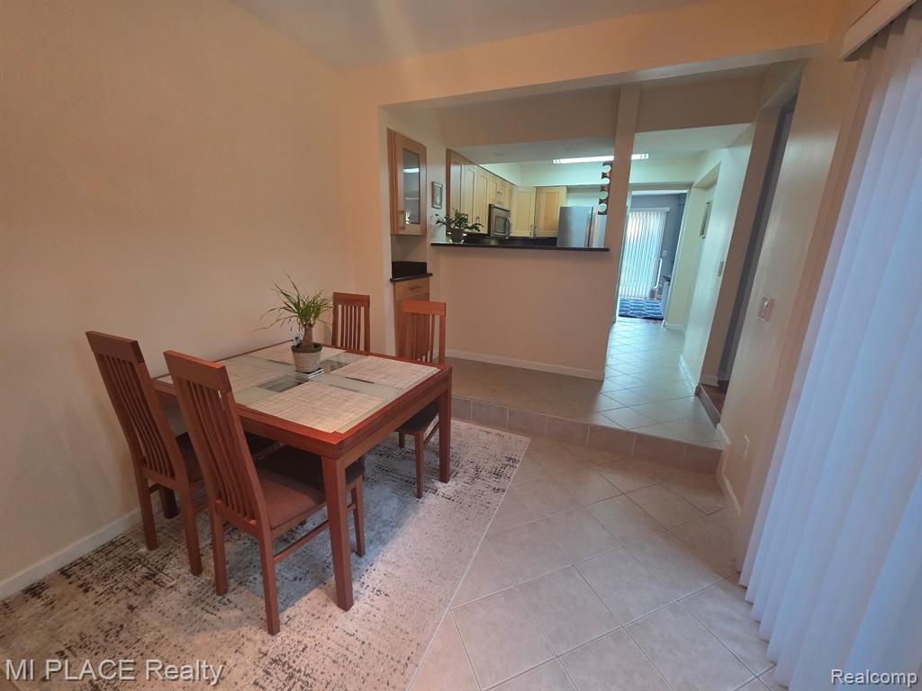 6220 Andrea Lane, West Bloomfield, MI — Photo 11
