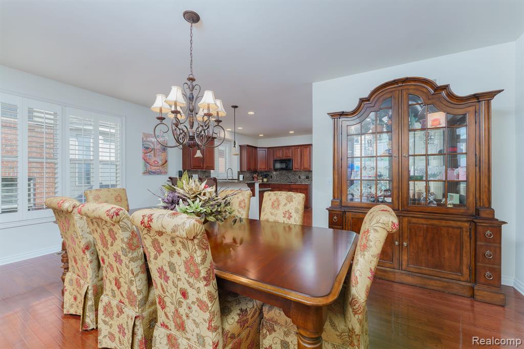 10769 CLIFFVIEW Drive, South Lyon, MI 48178 — Photo 16