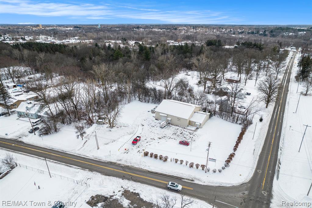 2170 LAVELLE Road, Flint, MI 48504 — Photo 26