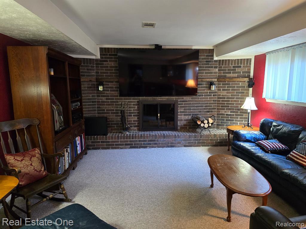 6929 CHADWICK Drive, Canton, MI 48187 — Photo 35