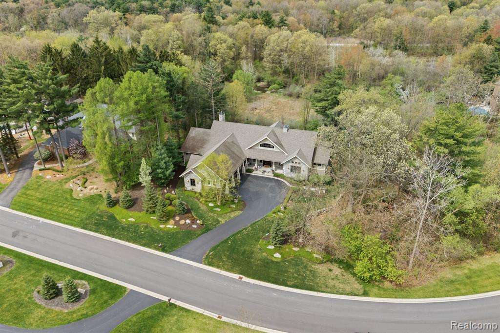 5744 WYNDAM Lane, Brighton, MI 48116 — Photo 42