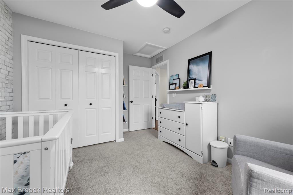9894 High Meadow Drive, Ypsilanti, MI 48198 — Photo 31