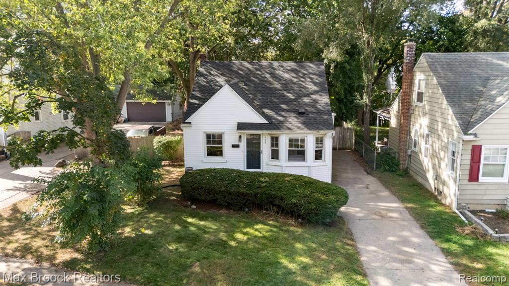 4428 Washington Street, Wayne, MI 48184 — front exterior