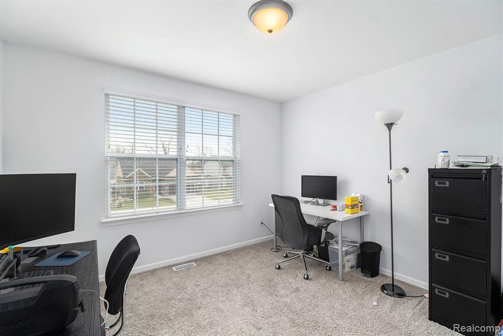 8301 Berwick Drive, Westland, MI — Photo 16