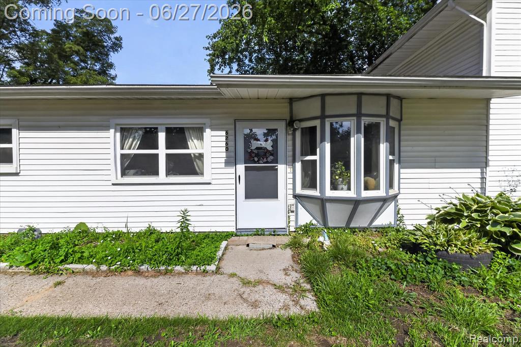 6260 Beth, Brighton, MI 48116 — Photo 8