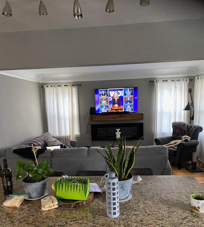 511 S VERMONT Avenue, Royal Oak, MI 48067 — Photo 8