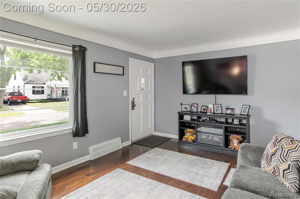 25446 Colgate Street, Dearborn Heights, MI 48125 — Photo 9