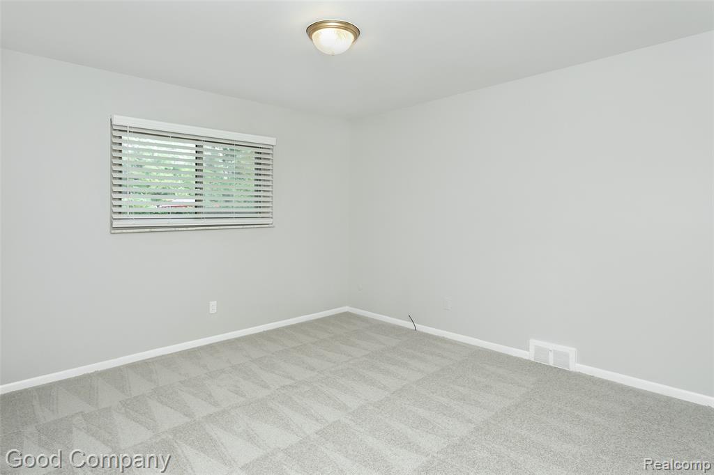 946 N Adams Road, Birmingham, MI 48009 — Photo 10