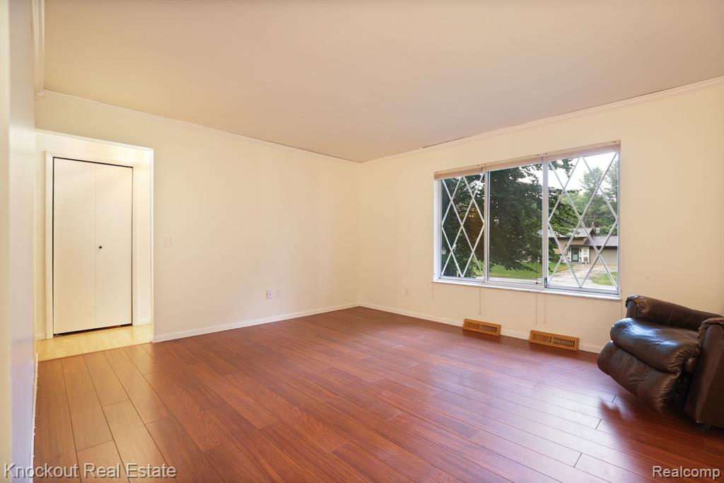 4861 Dorothy Street, Vassar, MI 48768 — Photo 9