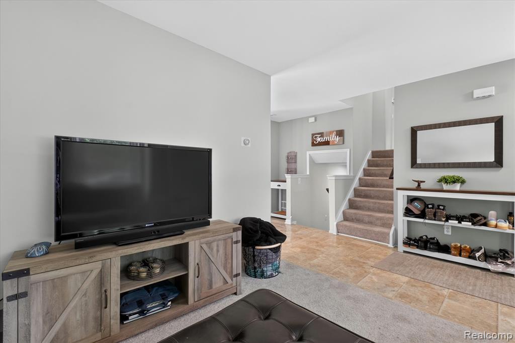 4903 Cape Town, Highland, MI 48356 — Photo 9