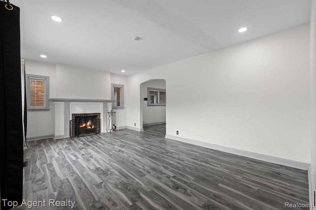 16204 Wisconsin Street, Detroit, MI 48221 — Photo 10
