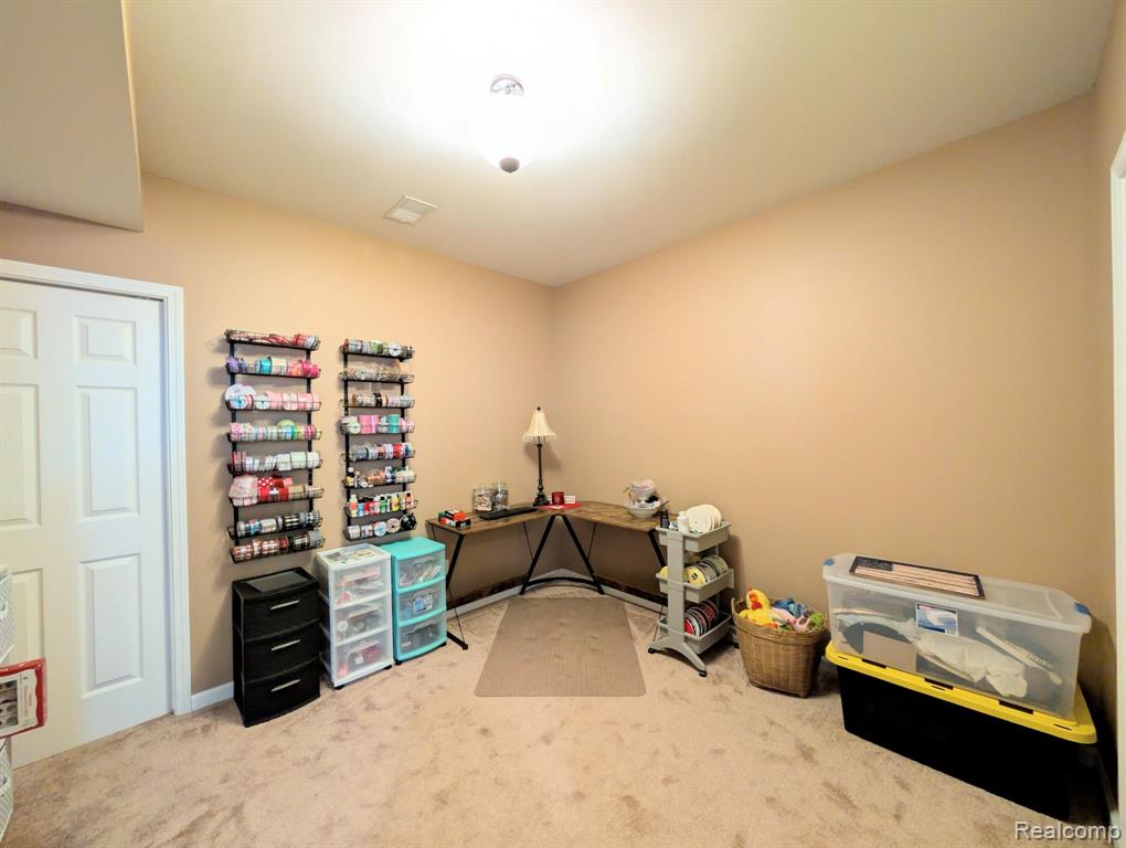 5441 Meadow Creek Court, Flint, MI 48532 — Photo 43