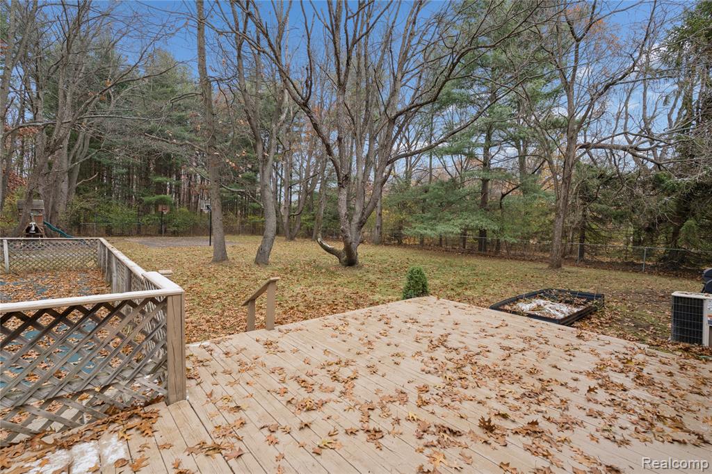 6570 Perryville Road, Holly, MI 48442 — Photo 49