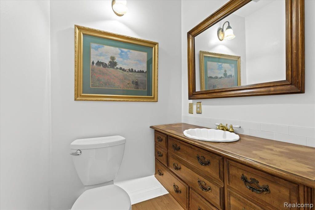 45273 Yorkshire Drive, Novi, MI — Photo 18