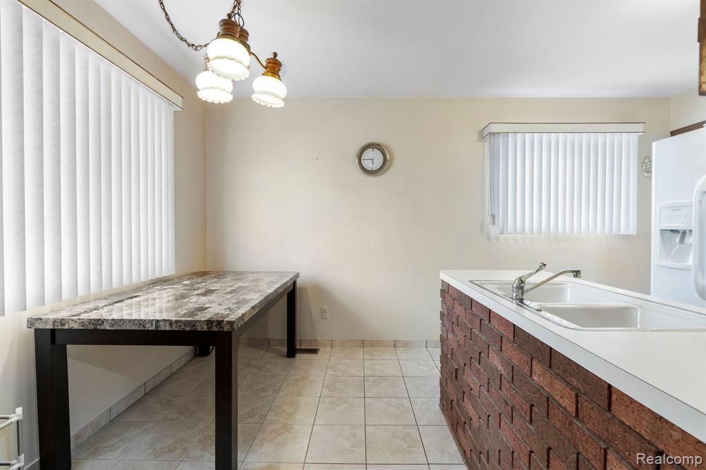 4135 NORBERT Avenue, Warren, MI 48091 — Photo 8