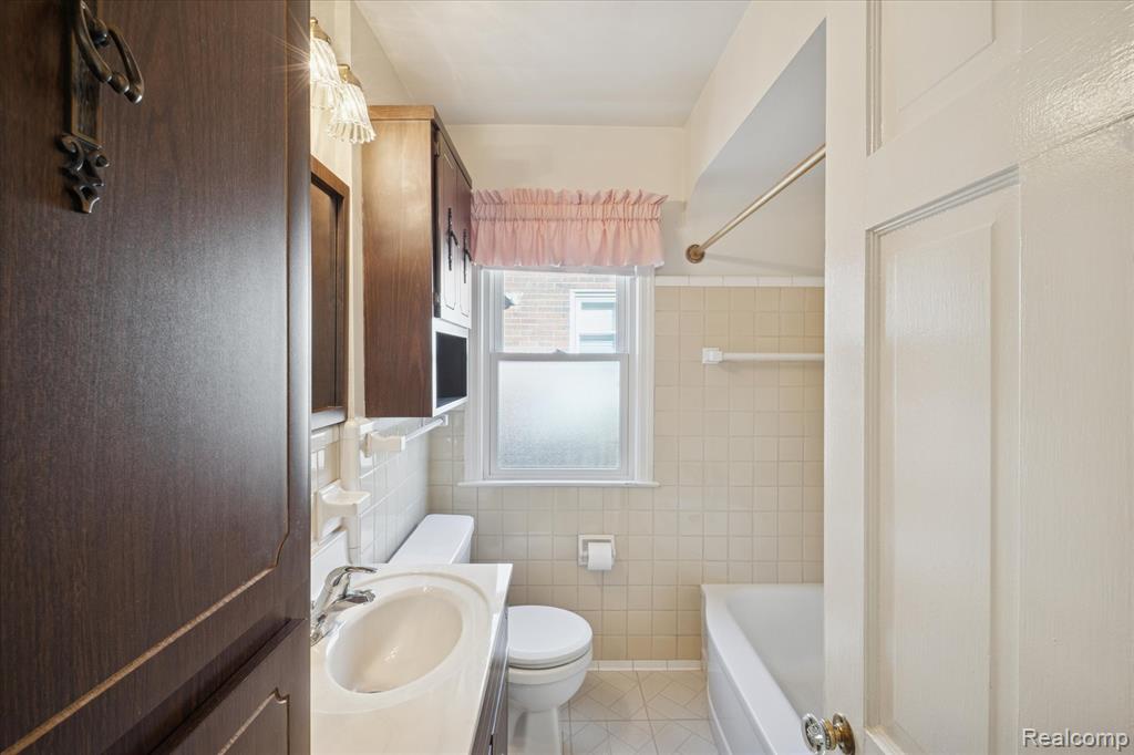 7510 Balfour Avenue, Allen Park, MI 48101 — Photo 13