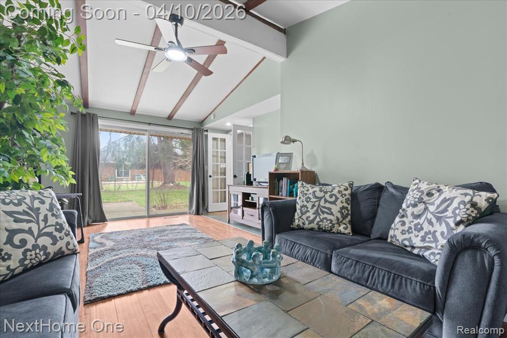 1014 S Adelaide Street, Fenton, MI, 48430
