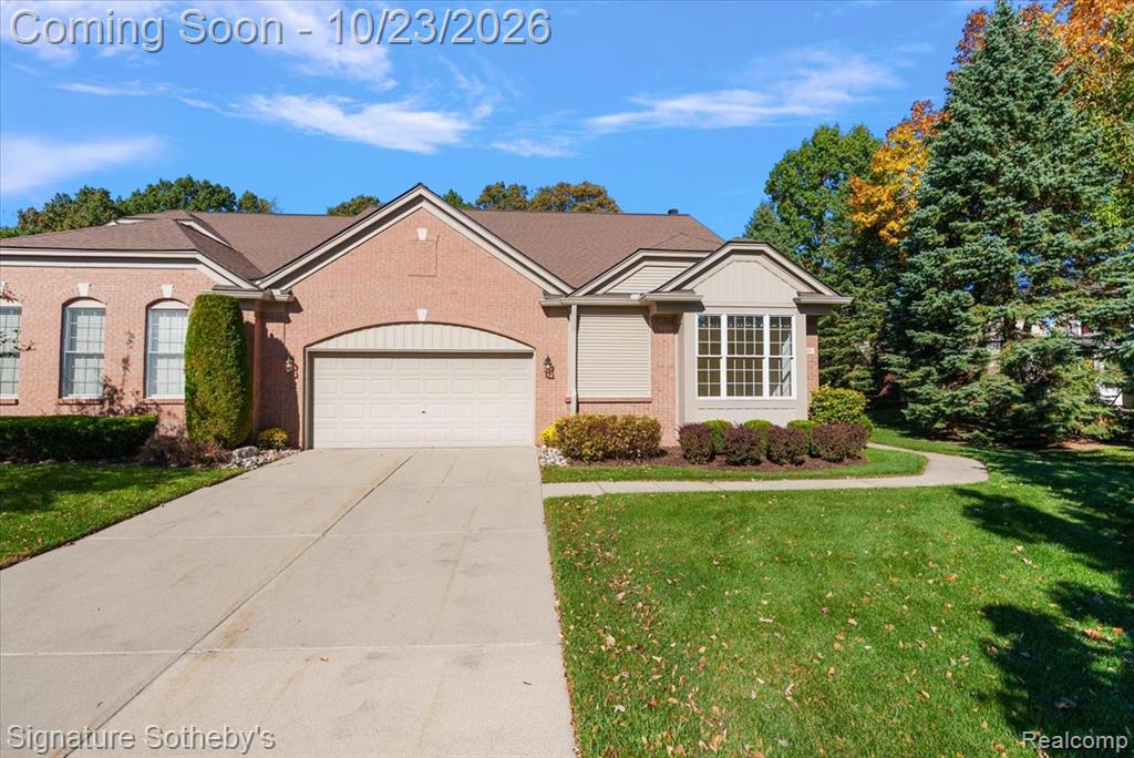 1989 Dunham Drive, Rochester, MI 48306