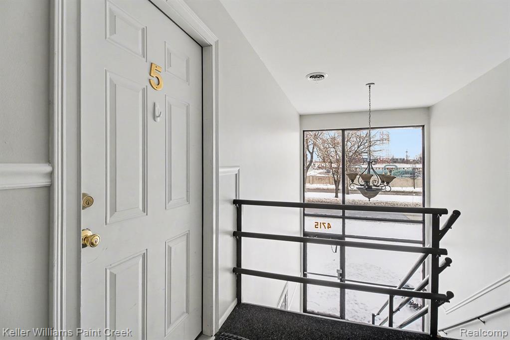4715 Coolidge Highway, 5, Royal Oak, MI 48073 — Photo 14