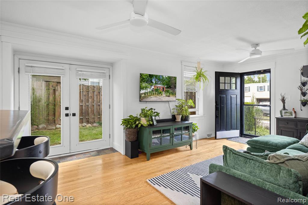 225 1st Street, Fenton, MI 48430 — Photo 11