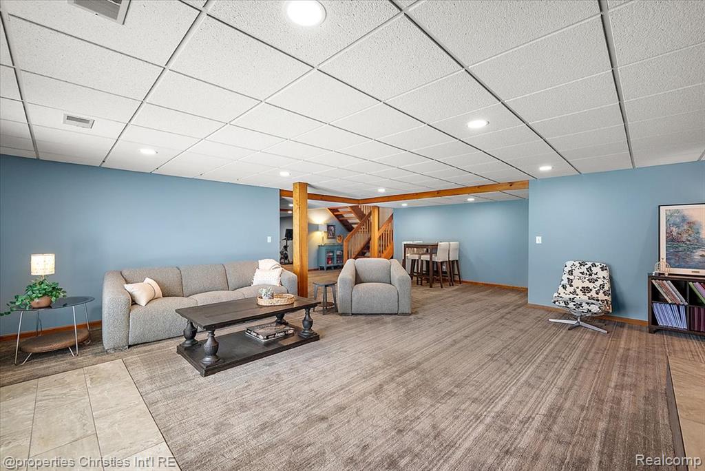 1071 Woodbridge Lane, Rochester, MI 48306 — Photo 51