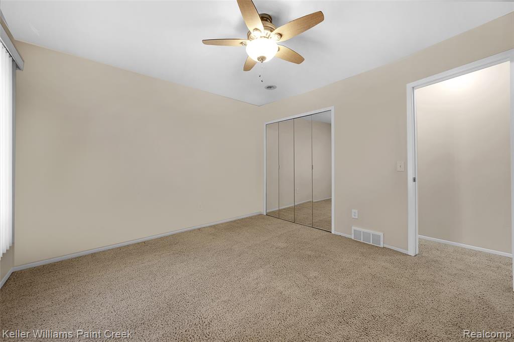 809 Corners Court, 23, Lake Orion, MI 48362 — Photo 16
