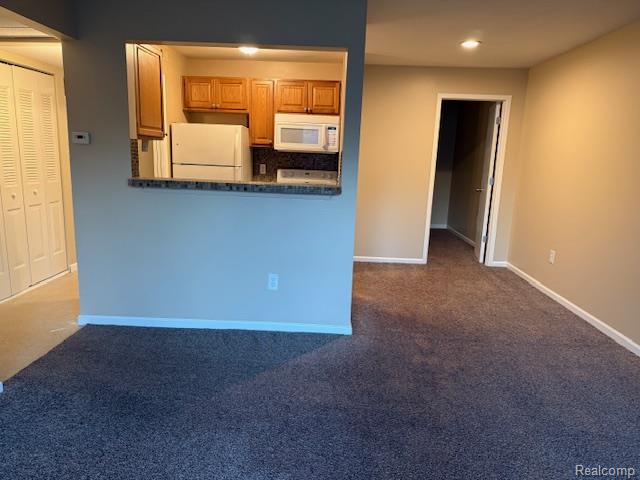 831 BLOOMFIELD VILLAGE Boulevard, Auburn Hills, MI 48326 — Photo 15
