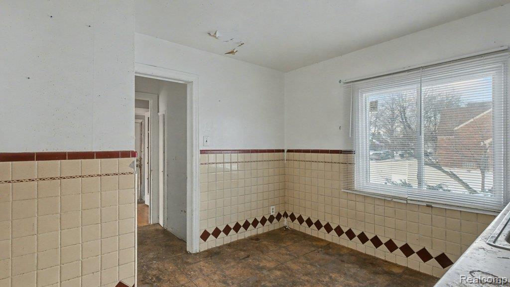 5818 Beaconsfield Street, Detroit, MI 48224 — Photo 7