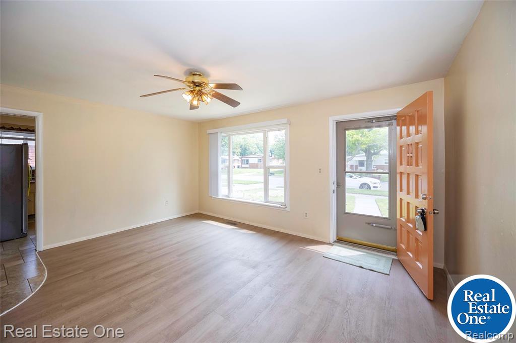 7952 Elm Street, Taylor, MI 48180 — Photo 6