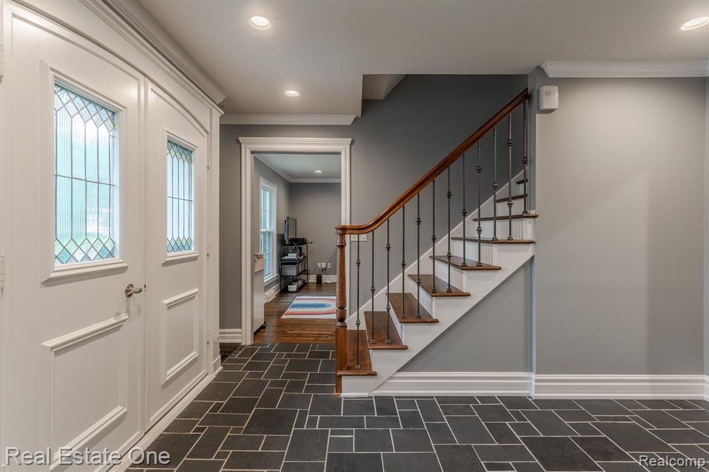 5699 RAVEN Road, Bloomfield Hills, MI 48301 — Photo 2
