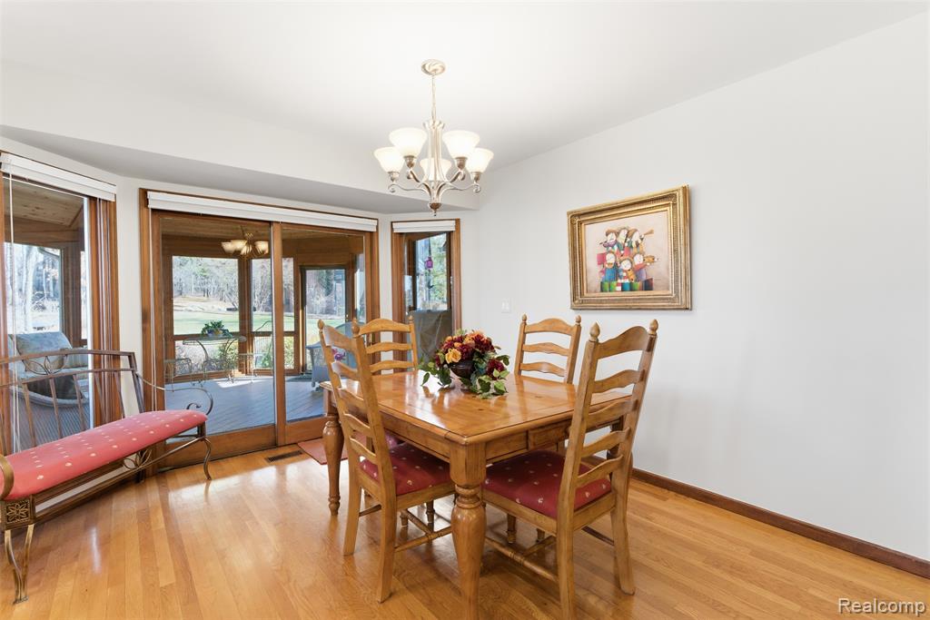 5306 Hidden Pines Court, Brighton, MI 48116 — Photo 15