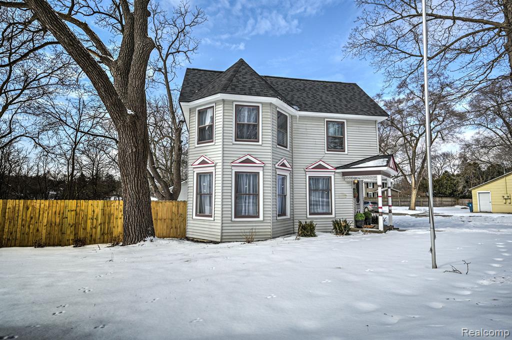 602 S BROAD Street, Holly, MI 48442 — Photo 4