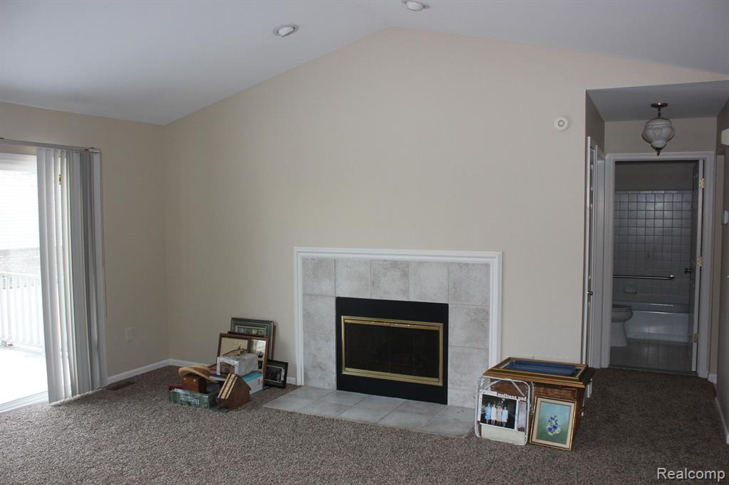 41205 CHANCELLOR, Clinton Twp, MI 48038 — Photo 2